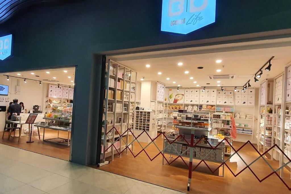 Kozi Square New Sgh Cozy Home Lv7D Kuching Buitenkant foto